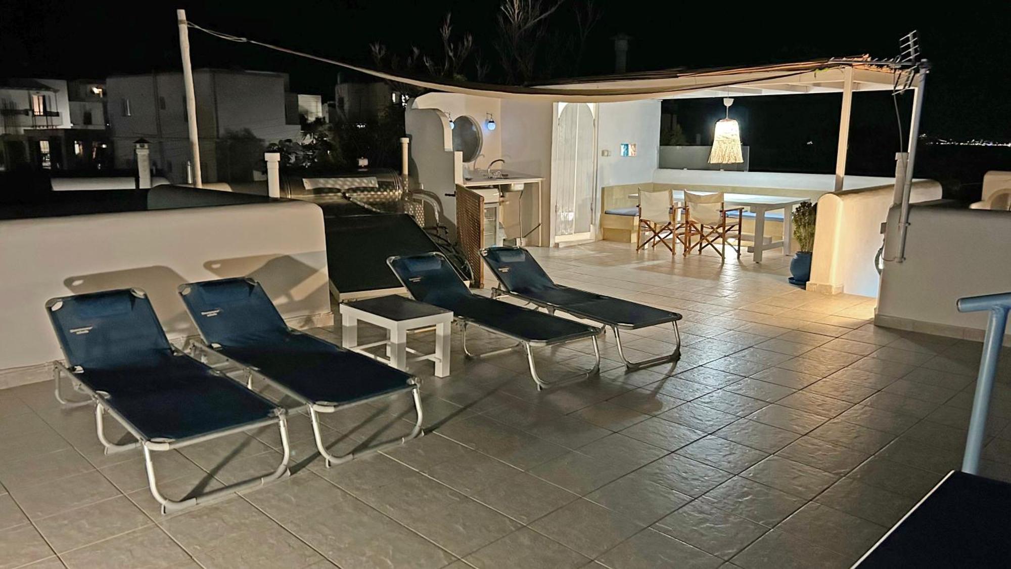 Villa Danae - Seaside Villa With Pool & Hot Tub Πίσω Λιβάδι Εξωτερικό φωτογραφία